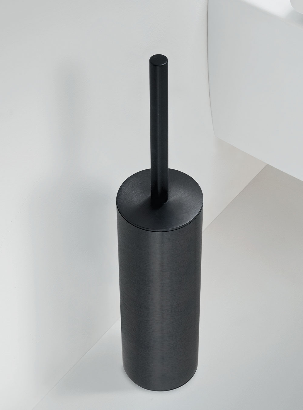 https://www.arbiarredobagno.it/wp-content/uploads/2021/05/Arbi-Chronos-porta-scopino-nero-spazzolato.jpg