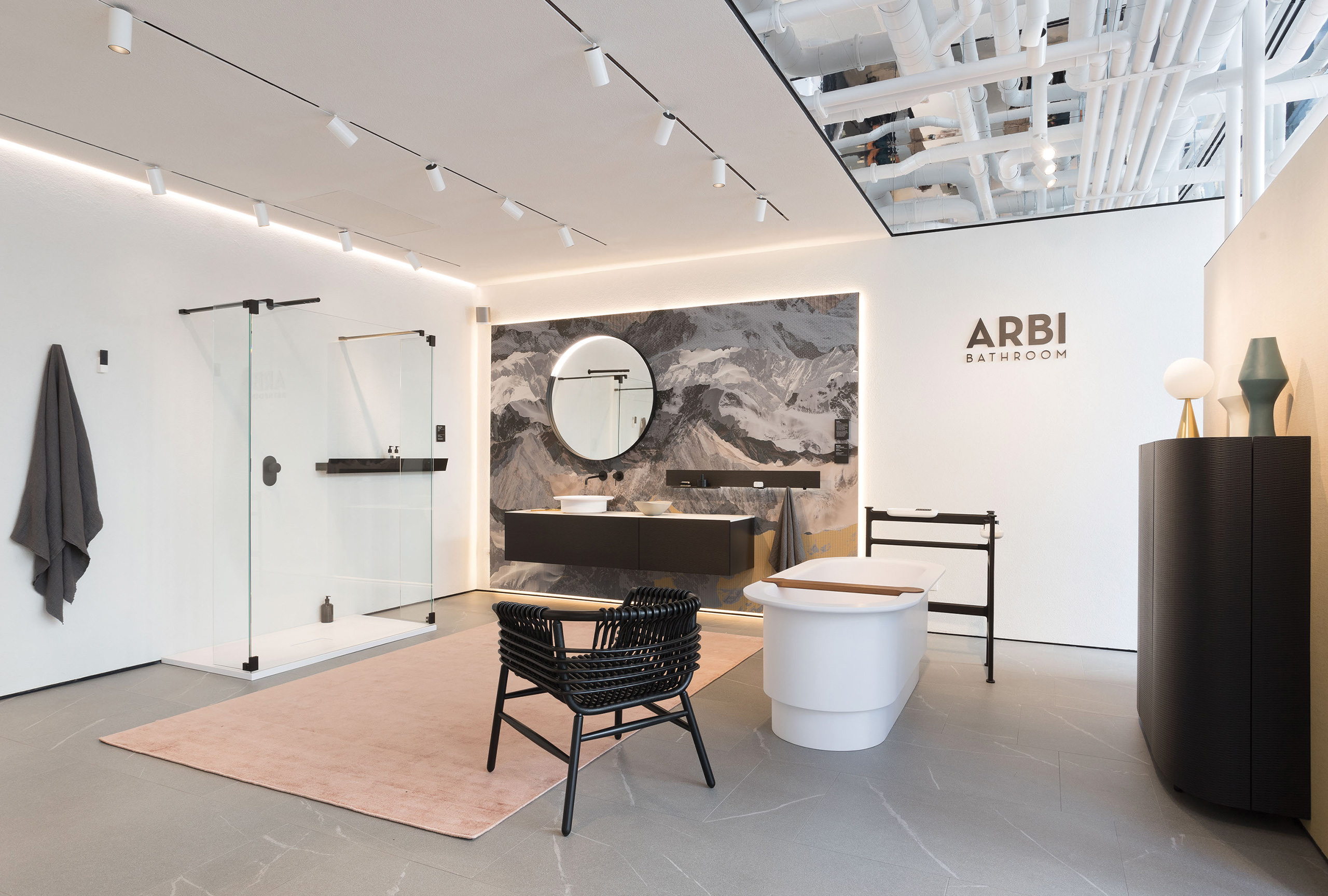 https://www.arbiarredobagno.it/wp-content/uploads/2023/02/showroom.jpg