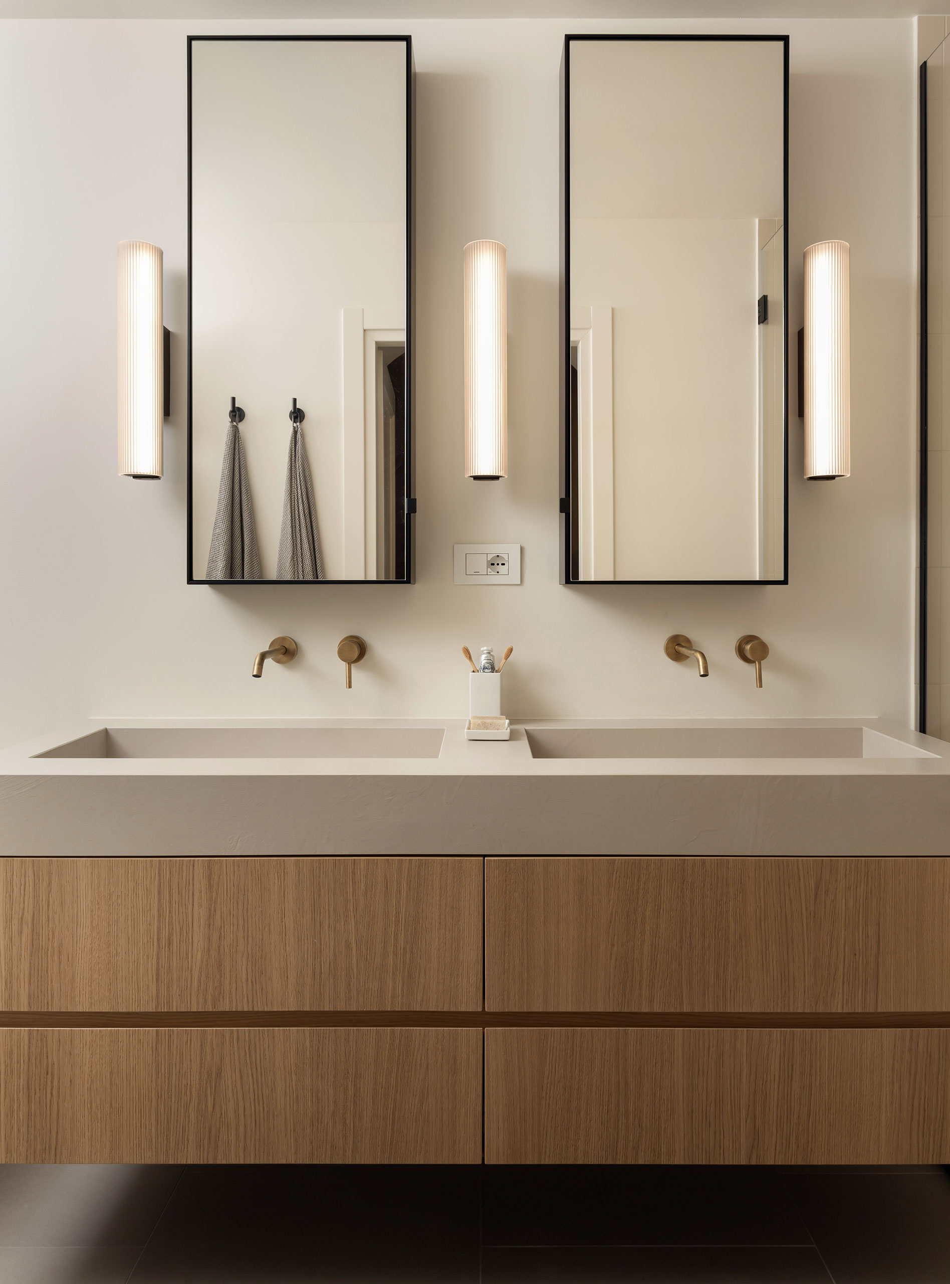Villa Sassella | Nomade Architettura & Interior Design - Arbi Arredobagno
